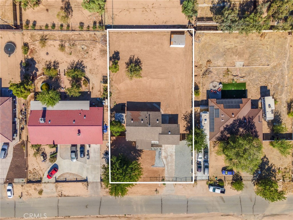 https://media.crmls.org/medias/83951b56-fcf6-4790-8948-5d93c89636b9.jpg?preset=X-Large