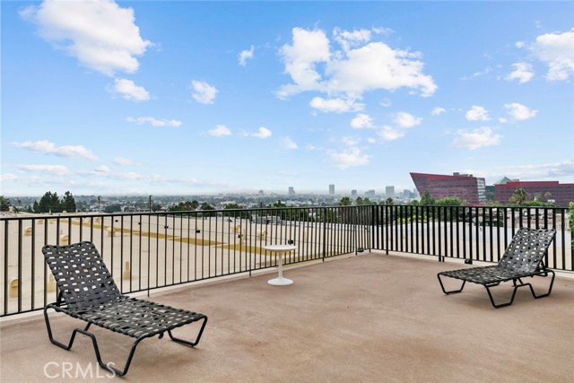960 Larrabee Street, West Hollywood CA: https://media.crmls.org/medias/83961a70-4c19-47b0-aedf-083b5dcb7d80.jpg