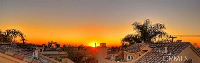 703 Marguerite Avenue, Corona del Mar CA: https://media.crmls.org/medias/8396a95c-7c6c-4054-ad5d-607e99729e70.jpg