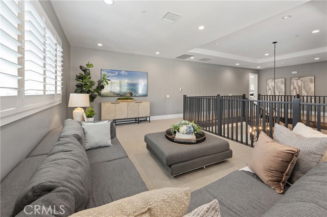 Detail Gallery Image 16 of 60 For 28710 Hidden Trail, Silverado,  CA 92676 - 5 Beds | 5/2 Baths