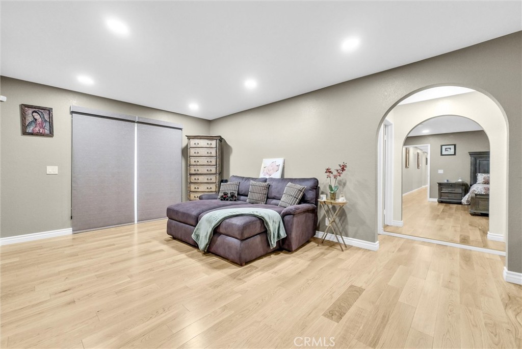 MLS #WS25164449 img 28