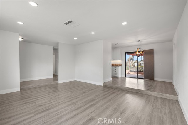 Detail Gallery Image 9 of 23 For 6960 Lennox, Yucca Valley,  CA 92284 - 3 Beds | 2 Baths