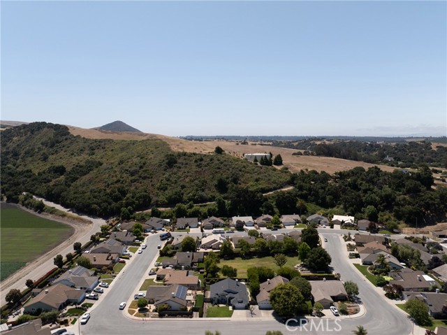 608 Grove Court, Arroyo Grande CA: https://media.crmls.org/medias/83974122-afa1-4491-83e0-806f6d4f264a.jpg