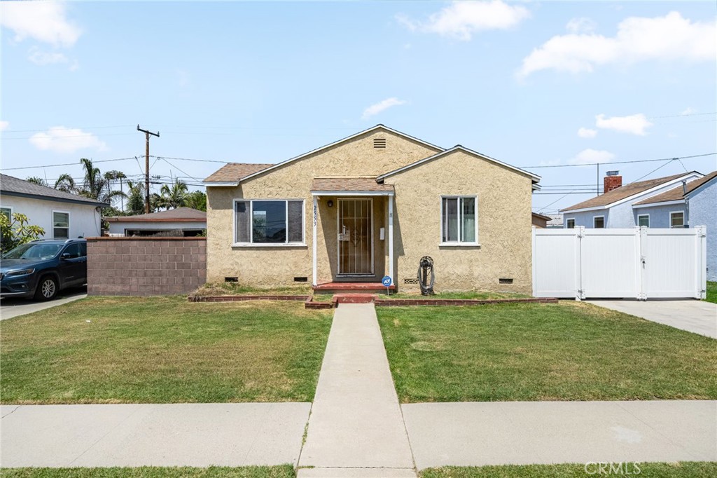 2553 E 219th Place
