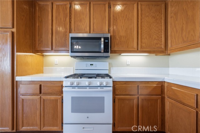Detail Gallery Image 6 of 36 For 41151 Marseille Ct, Murrieta,  CA 92562 - 4 Beds | 2 Baths
