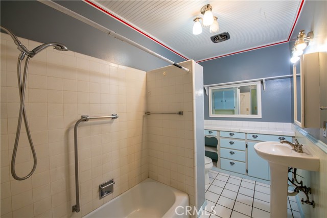 Detail Gallery Image 15 of 22 For 1310 W Sacramento Ave, Chico,  CA 95926 - 3 Beds | 2 Baths