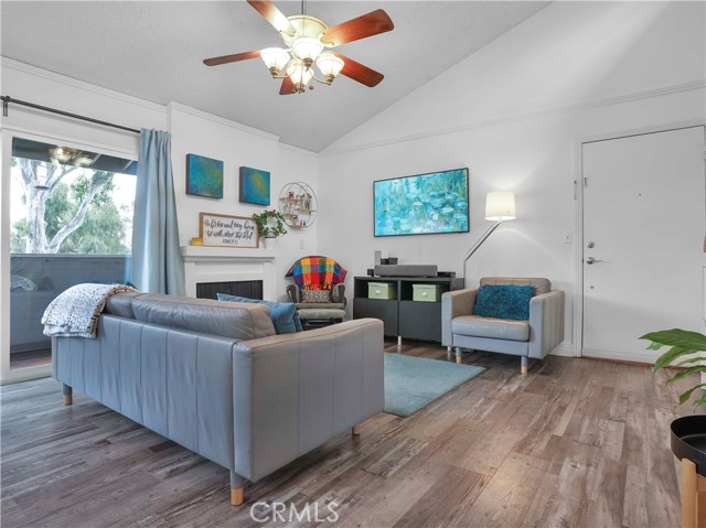 12567 Bradley Avenue, 6 photo 3