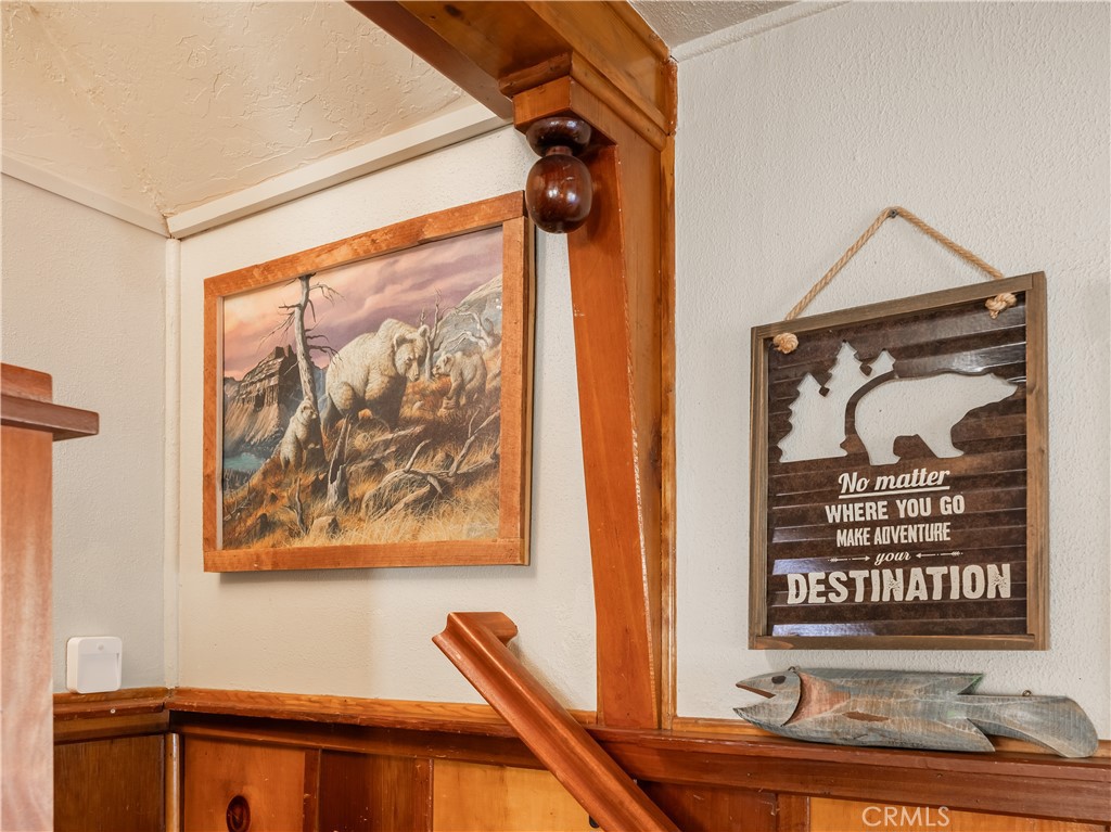 https://media.crmls.org/medias/83990d0a-ff45-4a72-9b60-159948878c87.jpg?preset=X-Large