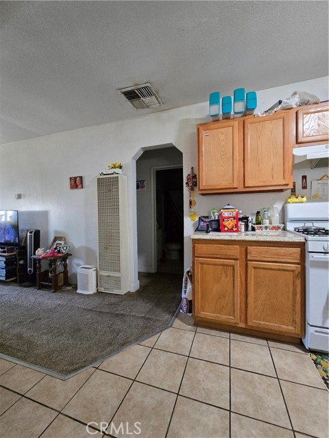 Detail Gallery Image 5 of 21 For 2705 Oro Bangor, Oroville,  CA 95966 - 4 Beds | 2 Baths