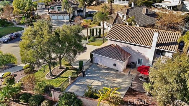 Detail Gallery Image 6 of 55 For 933 High View Dr, Riverside,  CA 92506 - 4 Beds | 2/1 Baths