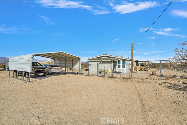 Detail Gallery Image 2 of 47 For 7780 Fairlane Rd, Lucerne Valley,  CA 92356 - 3 Beds | 2 Baths