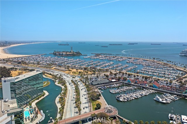 400 W Ocean Boulevard, Long Beach CA: https://media.crmls.org/medias/839a1387-06bc-45f5-bdaa-4efde153b52d.jpg