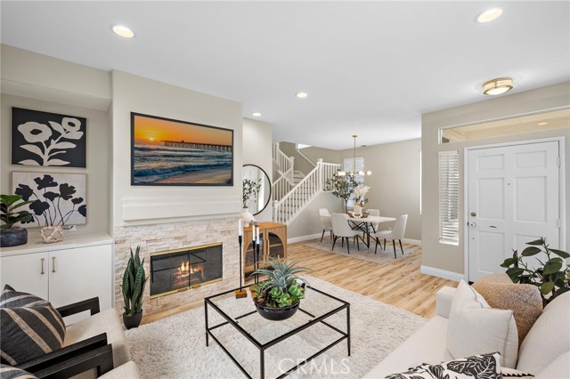 Detail Gallery Image 8 of 39 For 9 Paseo Acebo, Rancho Santa Margarita,  CA 92688 - 4 Beds | 2/1 Baths