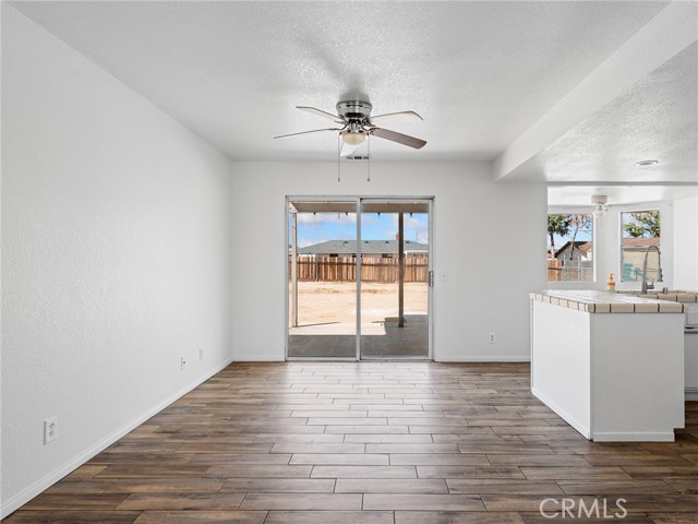 Detail Gallery Image 7 of 33 For 18896 Westlawn, Hesperia,  CA 92345 - 3 Beds | 2 Baths