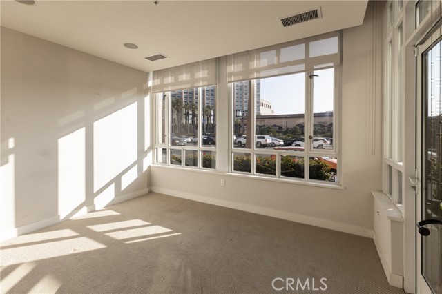 Detail Gallery Image 12 of 38 For 700 W Harbor Dr #104,  San Diego,  CA 92101 - 2 Beds | 2/1 Baths