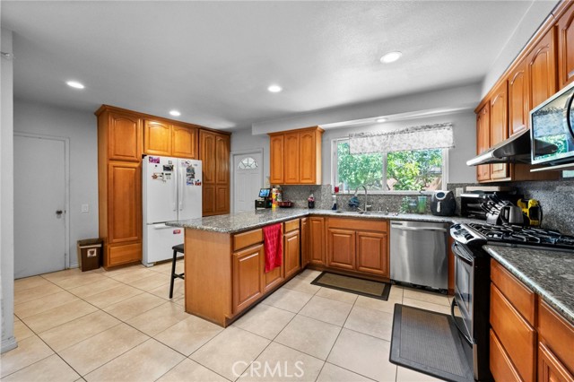 1458 N Mountain Avenue, Claremont CA: https://media.crmls.org/medias/839be1e6-c632-4c33-9124-b75ea8163b7b.jpg