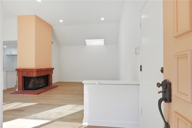 Detail Gallery Image 4 of 20 For 22 Fabriano, Irvine,  CA 92620 - 2 Beds | 2 Baths