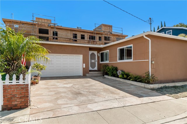 2100 Carnegie Lane, Redondo Beach, California 90278, 3 Bedrooms Bedrooms, ,2 BathroomsBathrooms,Residential,Sold,Carnegie,SB21203957