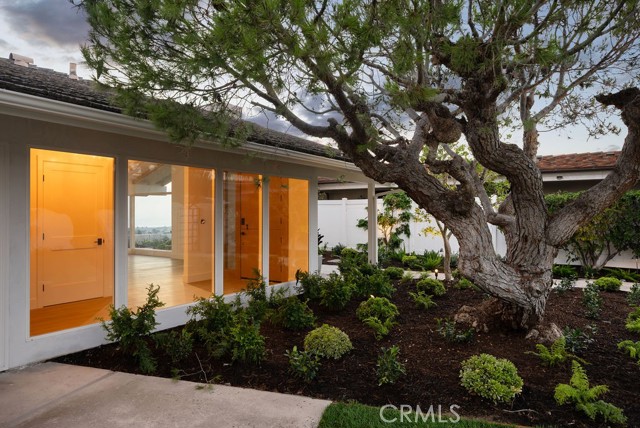 Detail Gallery Image 15 of 32 For 2719 Setting Sun, Corona Del Mar,  CA 92625 - 3 Beds | 2/1 Baths