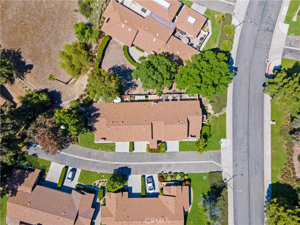 https://media.crmls.org/medias/839eb8a5-b75a-4d70-b662-512f3f637519.jpg?preset=X-Large