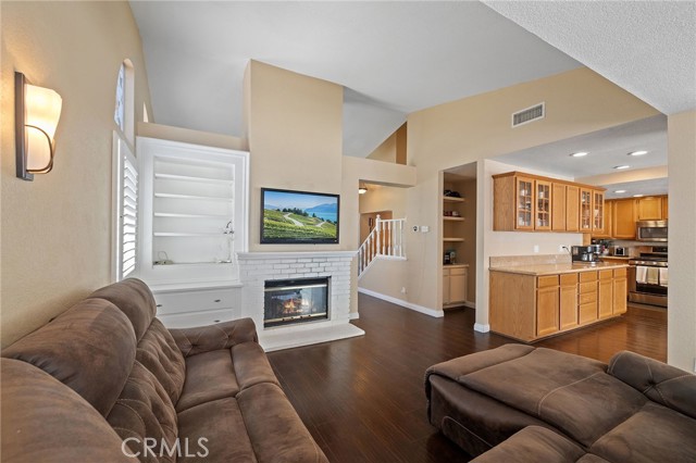 Image 10 of 52 For 42014 Roanoake St.