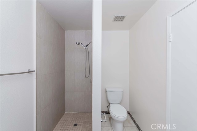 Detail Gallery Image 25 of 39 For 16414 Cornuta Ave #11,  Bellflower,  CA 90707 - 2 Beds | 2/1 Baths