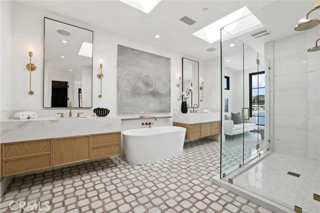 Detail Gallery Image 34 of 51 For 414 via Lido Nord, Newport Beach,  CA 92663 - 5 Beds | 5/1 Baths