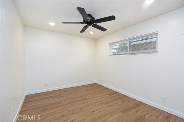 Detail Gallery Image 8 of 16 For 911 W 10th, Corona,  CA 92882 - 3 Beds | 1 Baths