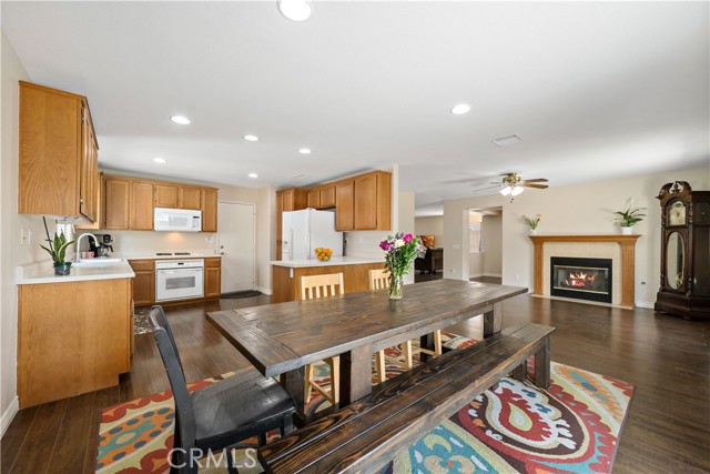 Detail Gallery Image 17 of 46 For 32026 Poppy Way, Lake Elsinore,  CA 92532 - 4 Beds | 2/1 Baths