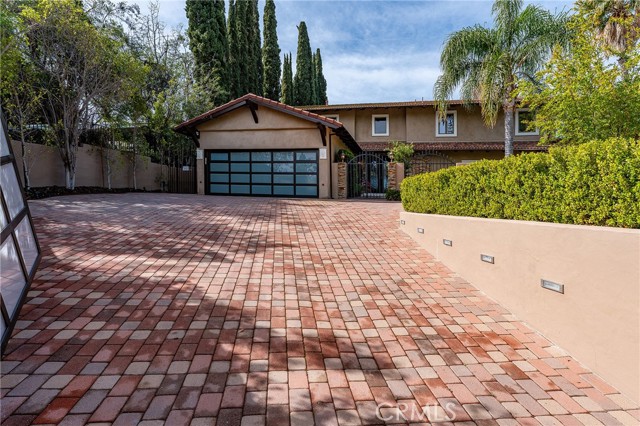 5005 Delita Place, Woodland Hills CA: https://media.crmls.org/medias/83a0d73e-b809-463c-9b0d-4b8e3460d4b6.jpg