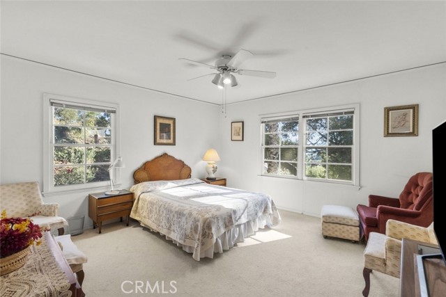 Detail Gallery Image 12 of 54 For 1815 Las Flores Dr, Glendale,  CA 91207 - 4 Beds | 3 Baths