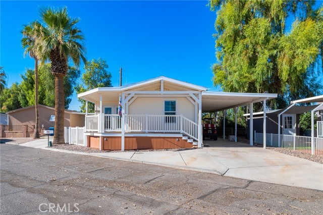 Detail Gallery Image 3 of 70 For 669 Channel Way, Needles,  CA 92363 - 3 Beds | 3 Baths