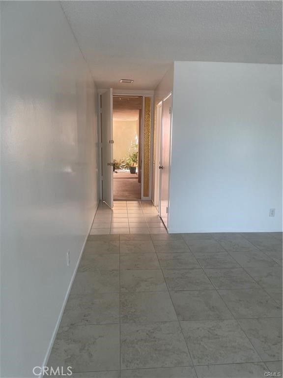 Detail Gallery Image 15 of 19 For 730 Amigos Way #1,  Newport Beach,  CA 92660 - 2 Beds | 2 Baths