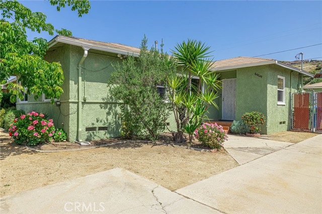 Detail Gallery Image 31 of 31 For 8404 Glenoaks Bld, Sun Valley,  CA 91352 - 3 Beds | 2 Baths