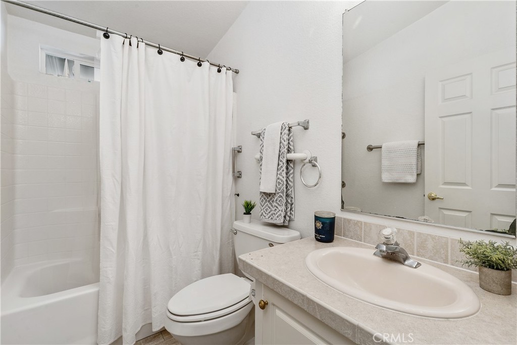 MLS #OC25215640 image #31