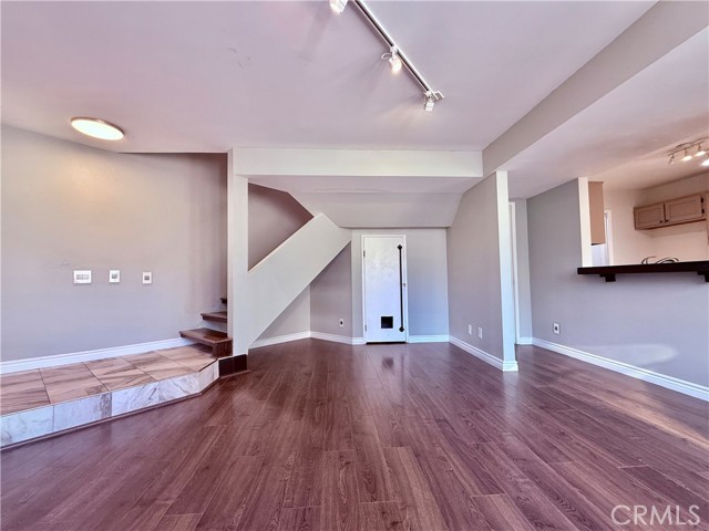 Detail Gallery Image 7 of 32 For 13096 Le Parc #92,  Chino Hills,  CA 91709 - 2 Beds | 2/1 Baths