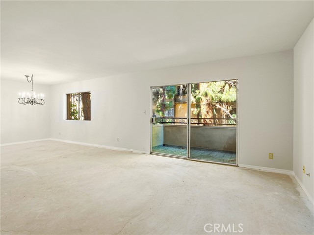 6724 Hillpark Drive, 302 photo 15