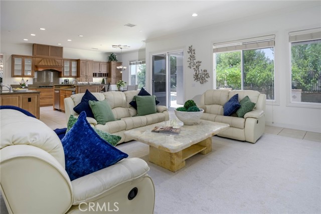 17265 BLUE SPRUCE Lane, Yorba Linda CA: https://media.crmls.org/medias/83a5f98a-3a0c-4c4d-89f8-ecc26f70a46a.jpg