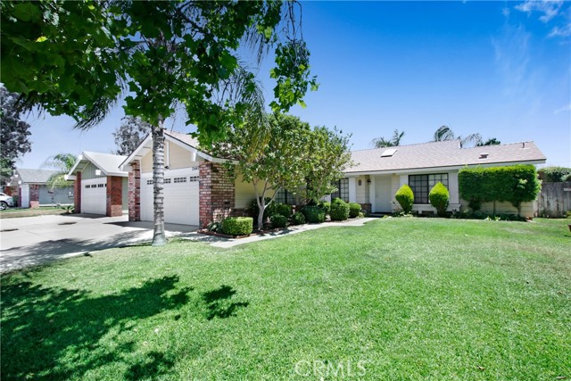 24409 Dunlavy Court, Moreno Valley CA: https://media.crmls.org/medias/83a65a6d-240d-4c5e-8e4b-6acaf0f6cd5e.jpg