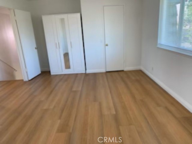 Image 4 of 25 For 4555 Larwin  