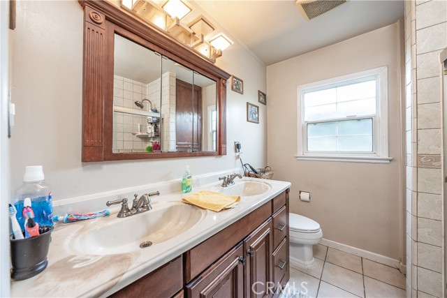 Detail Gallery Image 13 of 25 For 103 B St, Lemoore,  CA 93245 - 3 Beds | 1 Baths