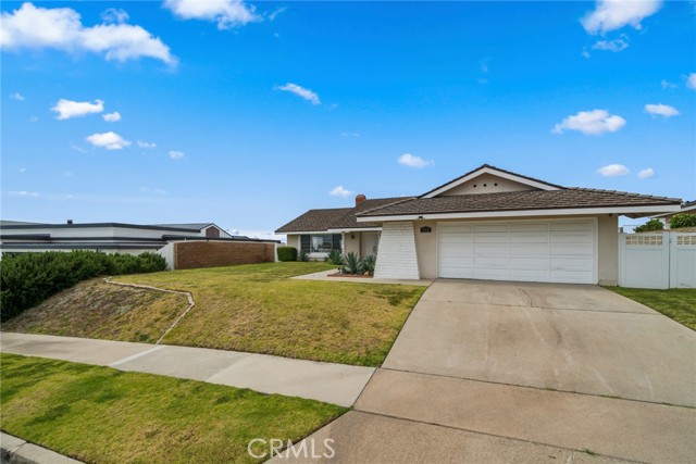 935 Tiller Way, Corona del Mar CA: https://media.crmls.org/medias/83a742be-98a5-4240-8303-4d36166f9574.jpg