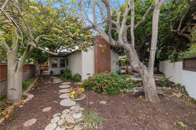 113 Vista Del Parque, Redondo Beach, California 90277, 2 Bedrooms Bedrooms, ,1 BathroomBathrooms,Residential,Sold,Vista Del Parque,SB24098927