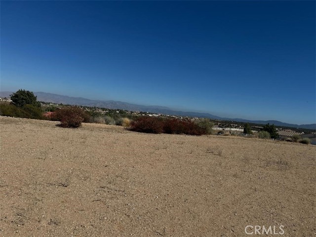 10928 Lantry Ln, Oak Hills, CA 92344 photo 4
