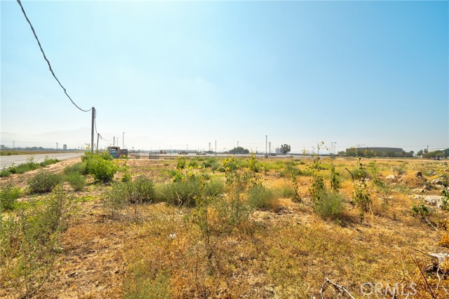 0 E 5th Street, San Bernardino CA: https://media.crmls.org/medias/83a8b637-67a6-4002-abbb-4388b26ab19d.jpg