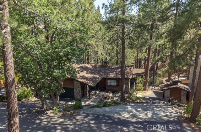 996 Eagle Road, Wrightwood CA: https://media.crmls.org/medias/83aaba09-4036-47c6-85db-f9832123db75.jpg