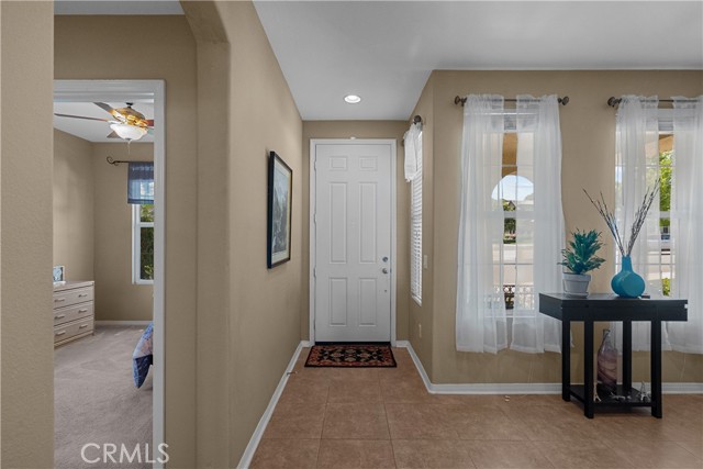 29266 Mission Trail Lane, Valencia CA: https://media.crmls.org/medias/83aad731-bc5f-4150-a4c2-3d10a96f9c36.jpg