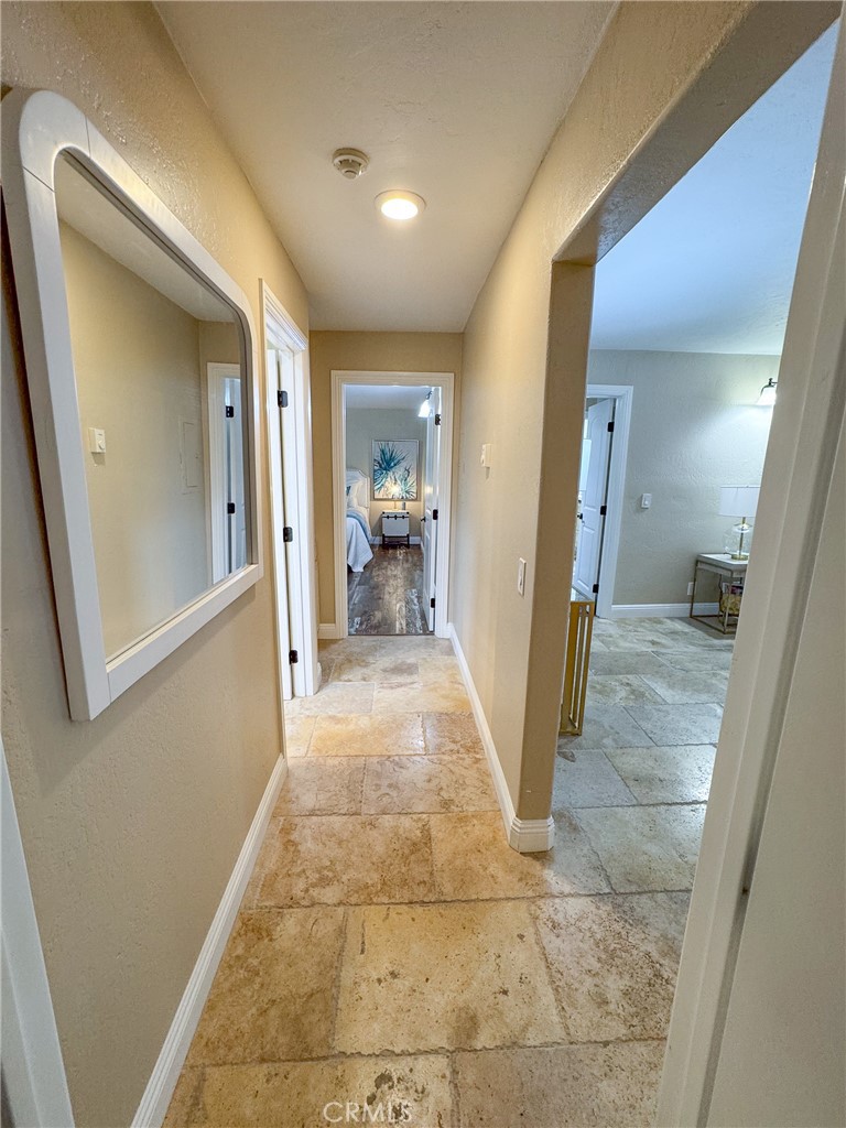 https://media.crmls.org/medias/83ab2be6-f579-4489-899b-36e37ddbf650.jpg?preset=X-Large