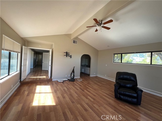 Detail Gallery Image 18 of 25 For 18530 Eucalyptus St, Hesperia,  CA 92345 - 3 Beds | 2/1 Baths