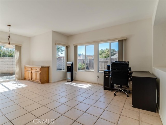 Detail Gallery Image 11 of 44 For 408 Wood Mill Ln, Santa Maria,  CA 93458 - 4 Beds | 2/1 Baths